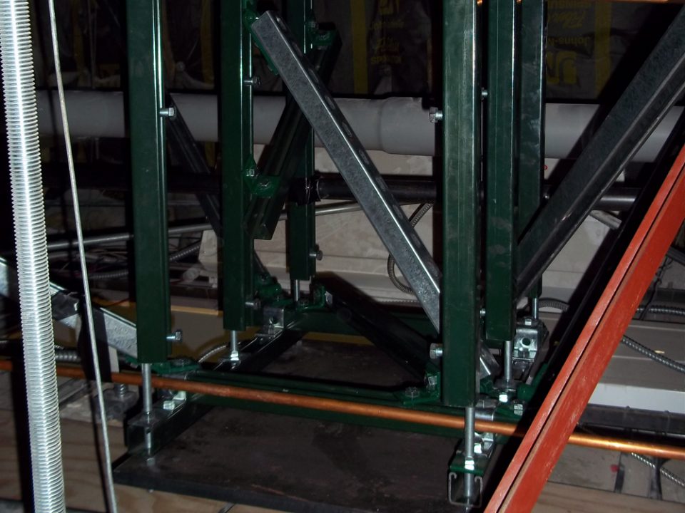 hanging-boom-structure-1-960x720